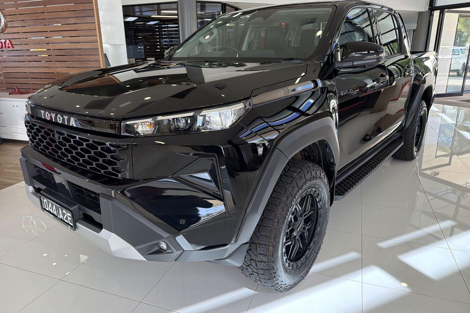 2025 Toyota Hilux SR in Black