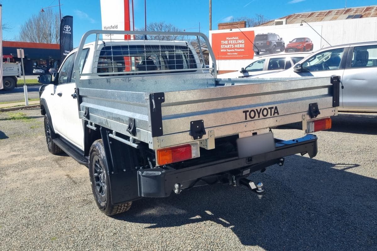 2025 Toyota Hilux SR in White