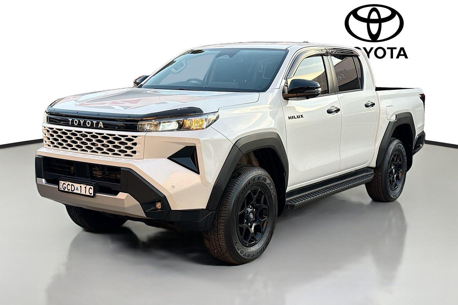 2025 Toyota Hilux SR in White