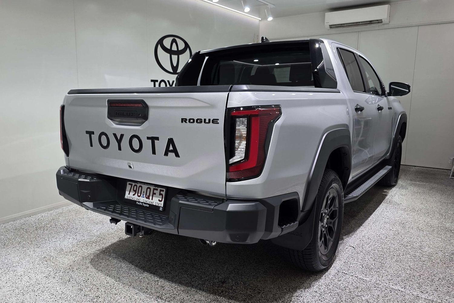 2025 Toyota Hilux Rogue in Silver
