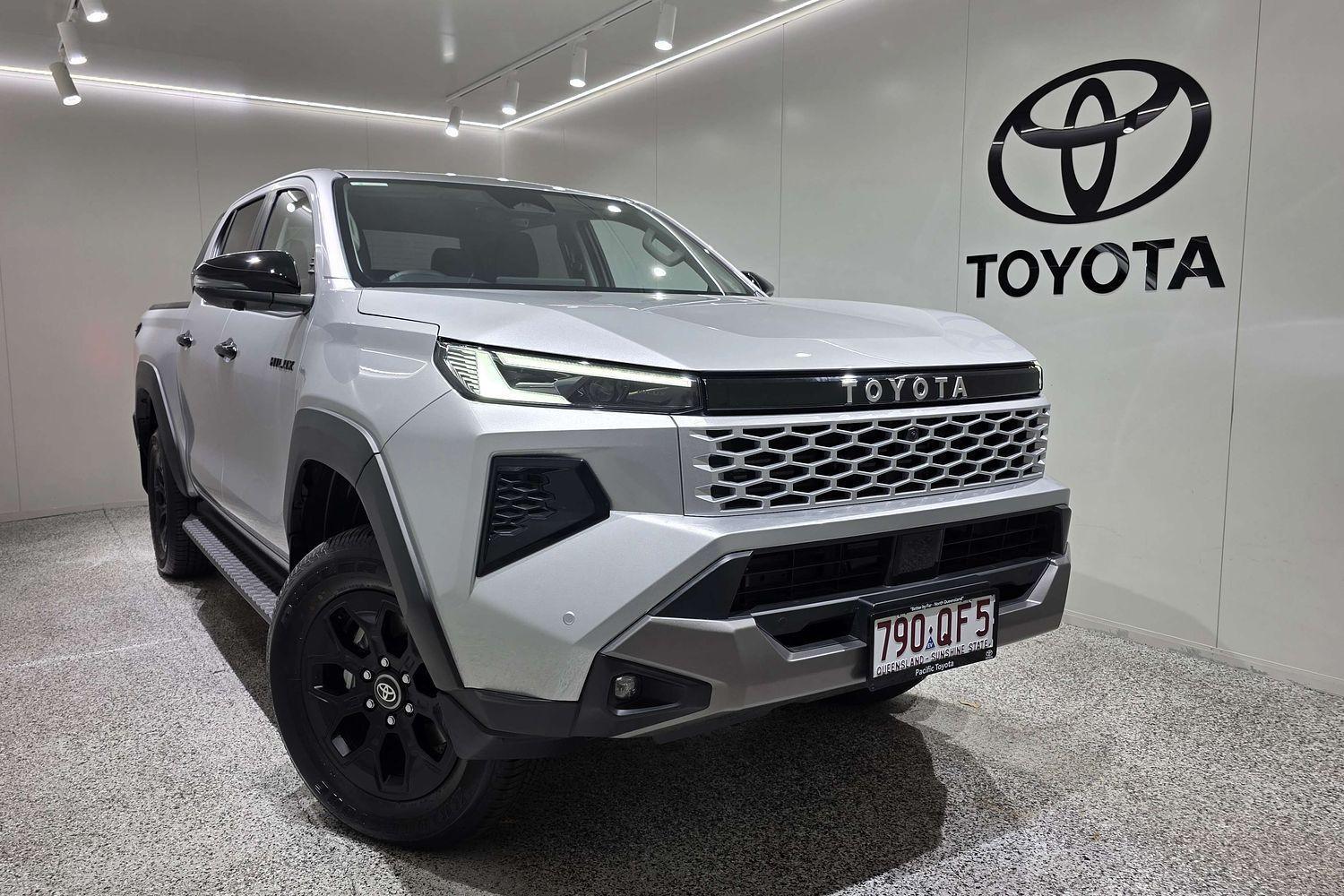 2025 Toyota Hilux Rogue in Silver