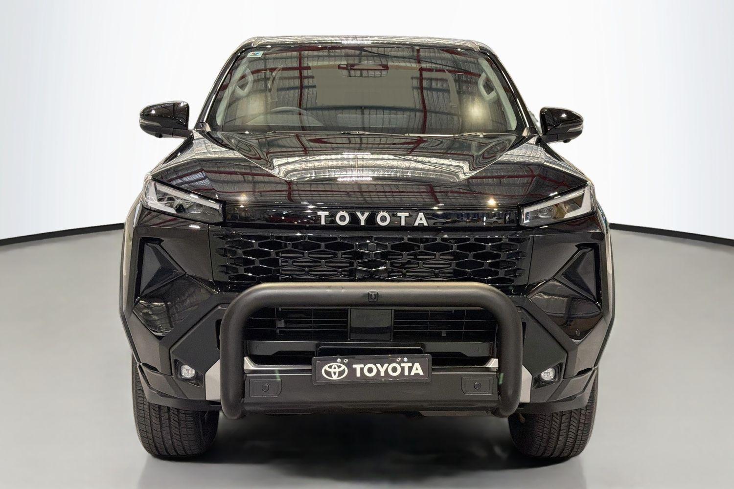 2025 Toyota Hilux SR5 in Black
