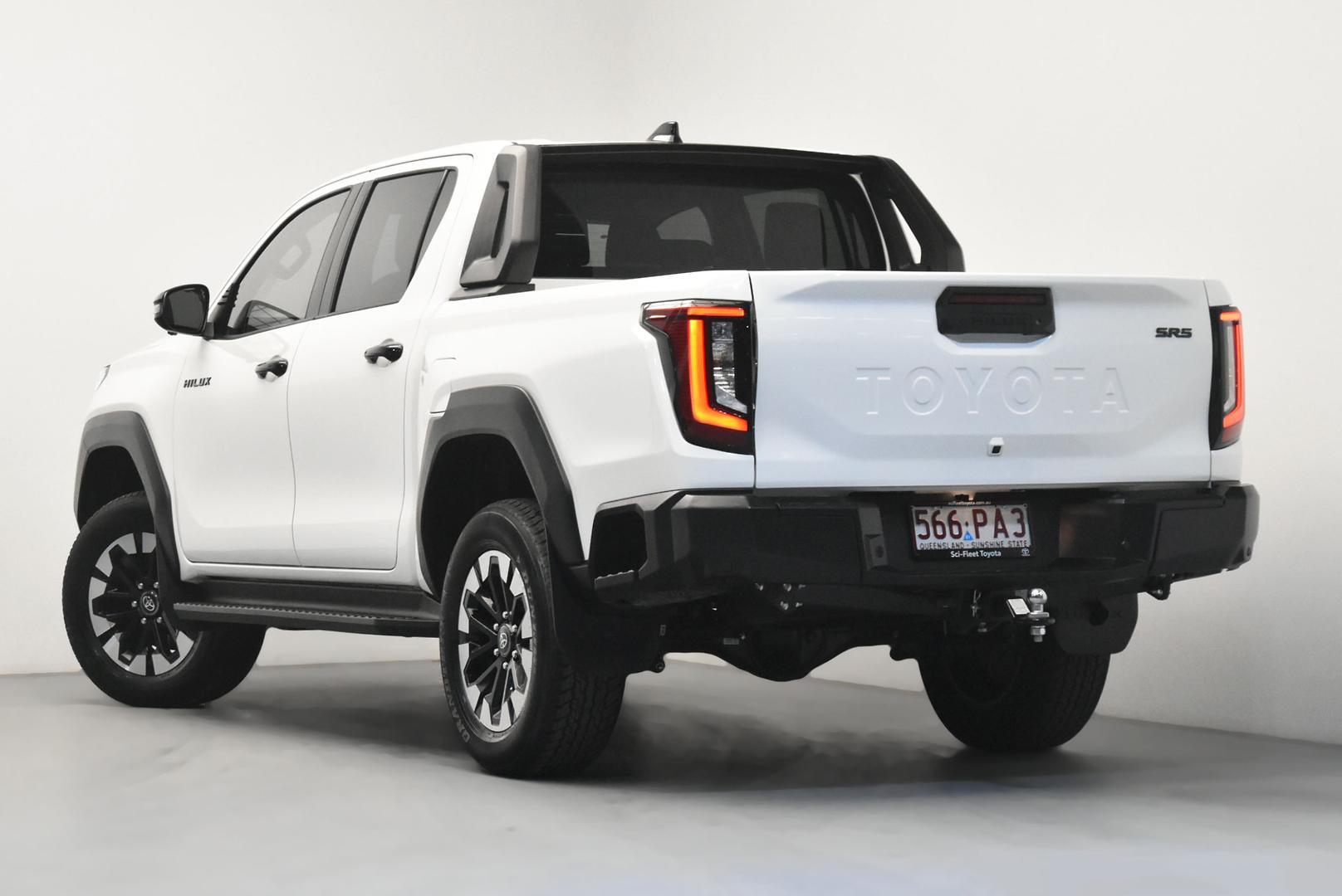 2025 Toyota Hilux SR5 in White
