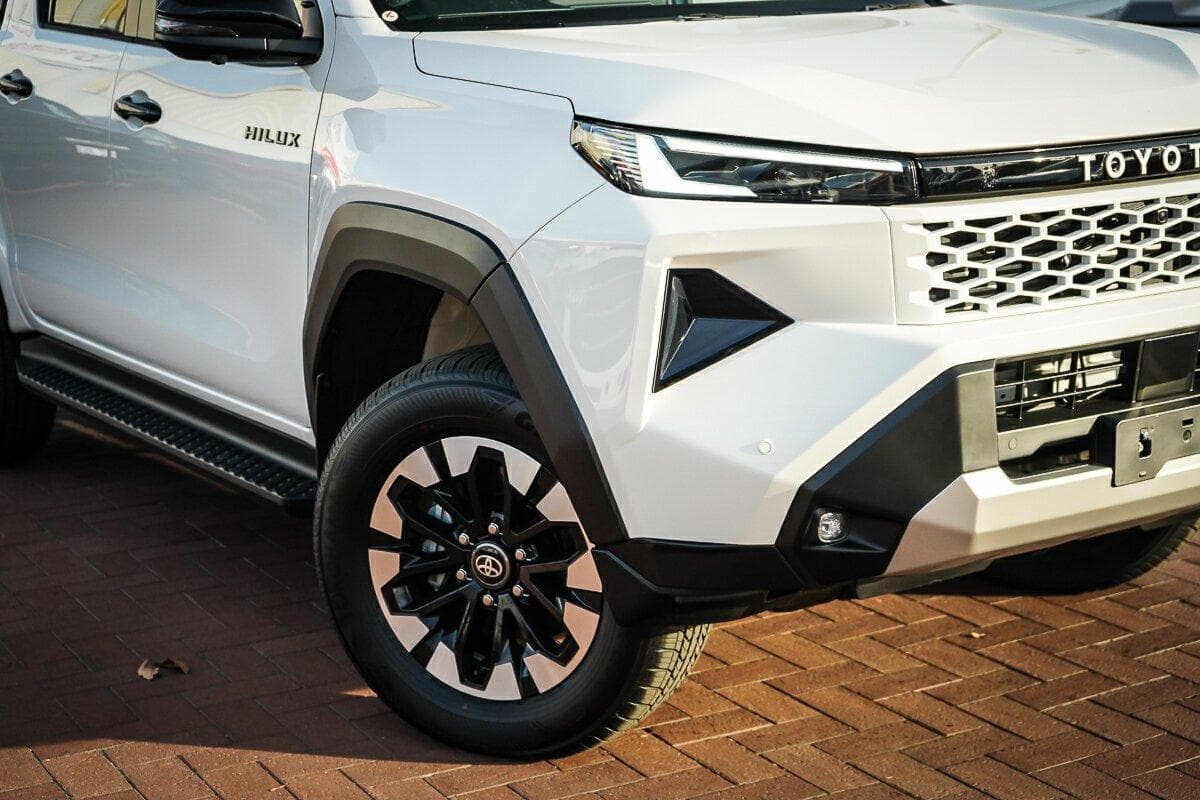 2026 Toyota Hilux SR5+ in White