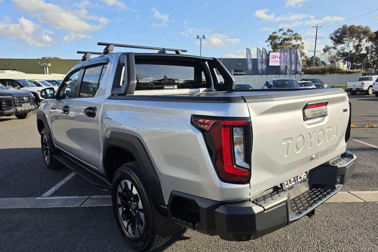 2026 Toyota Hilux SR5+ in Silver