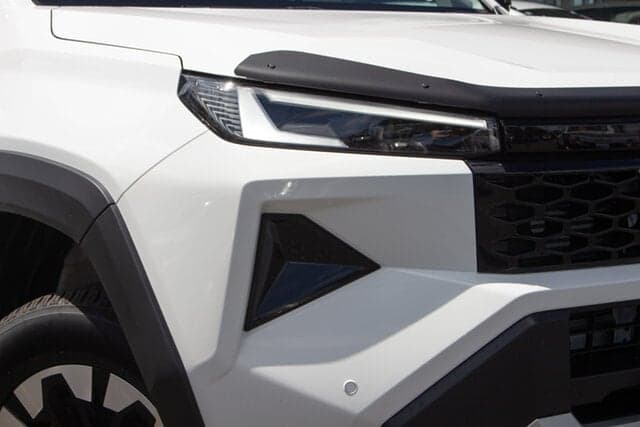 2025 Toyota Hilux SR5 in White