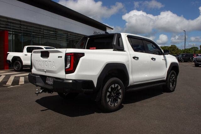 2025 Toyota Hilux SR5 in White