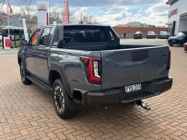 2025 Toyota Hilux SR5 in Grey