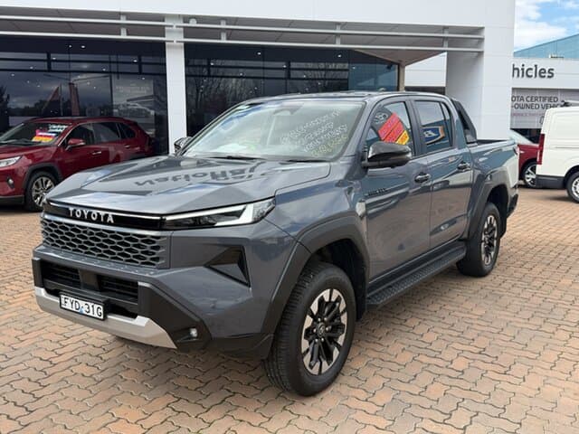 2025 Toyota Hilux SR5 in Grey