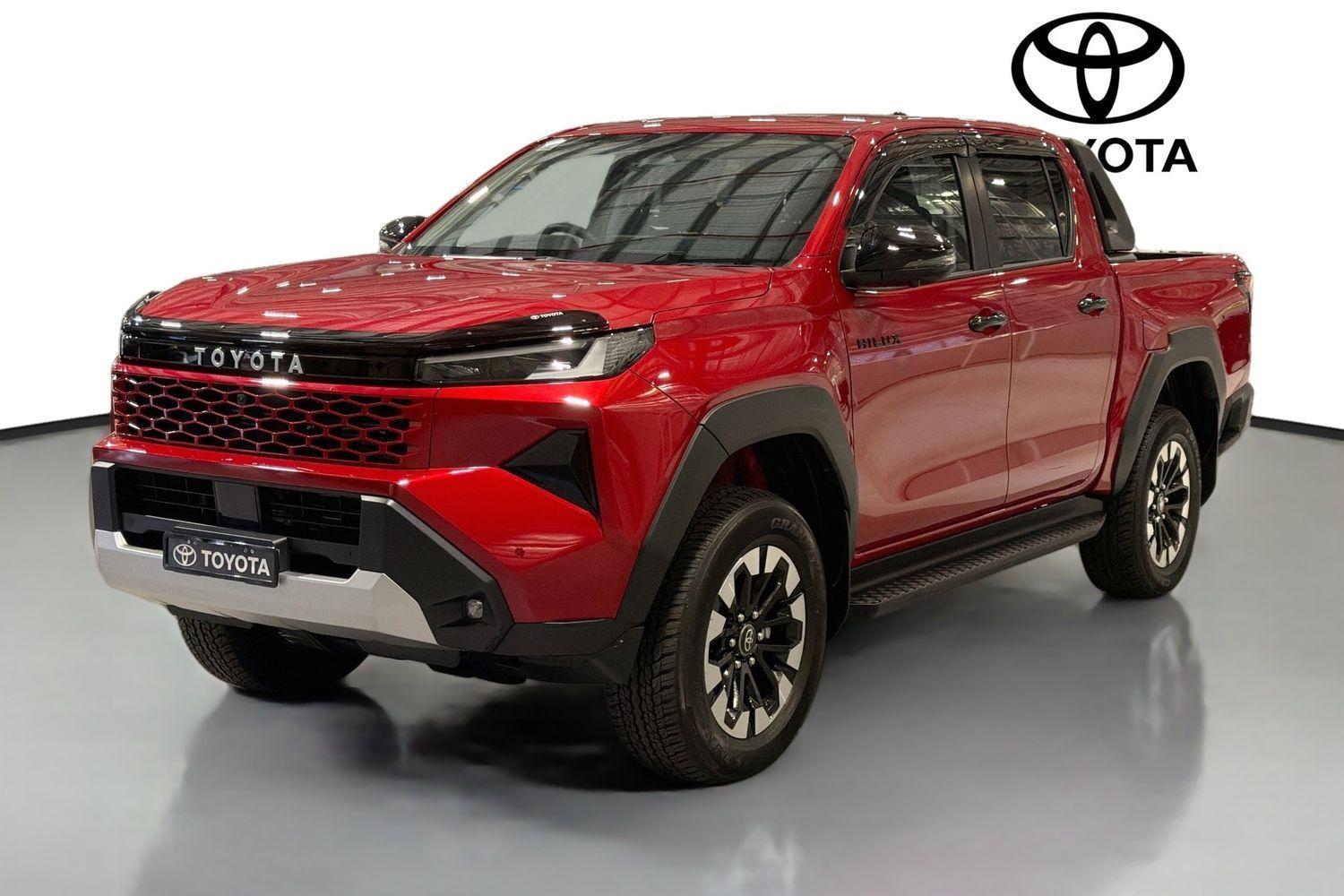 2025 Toyota Hilux SR5 in Red