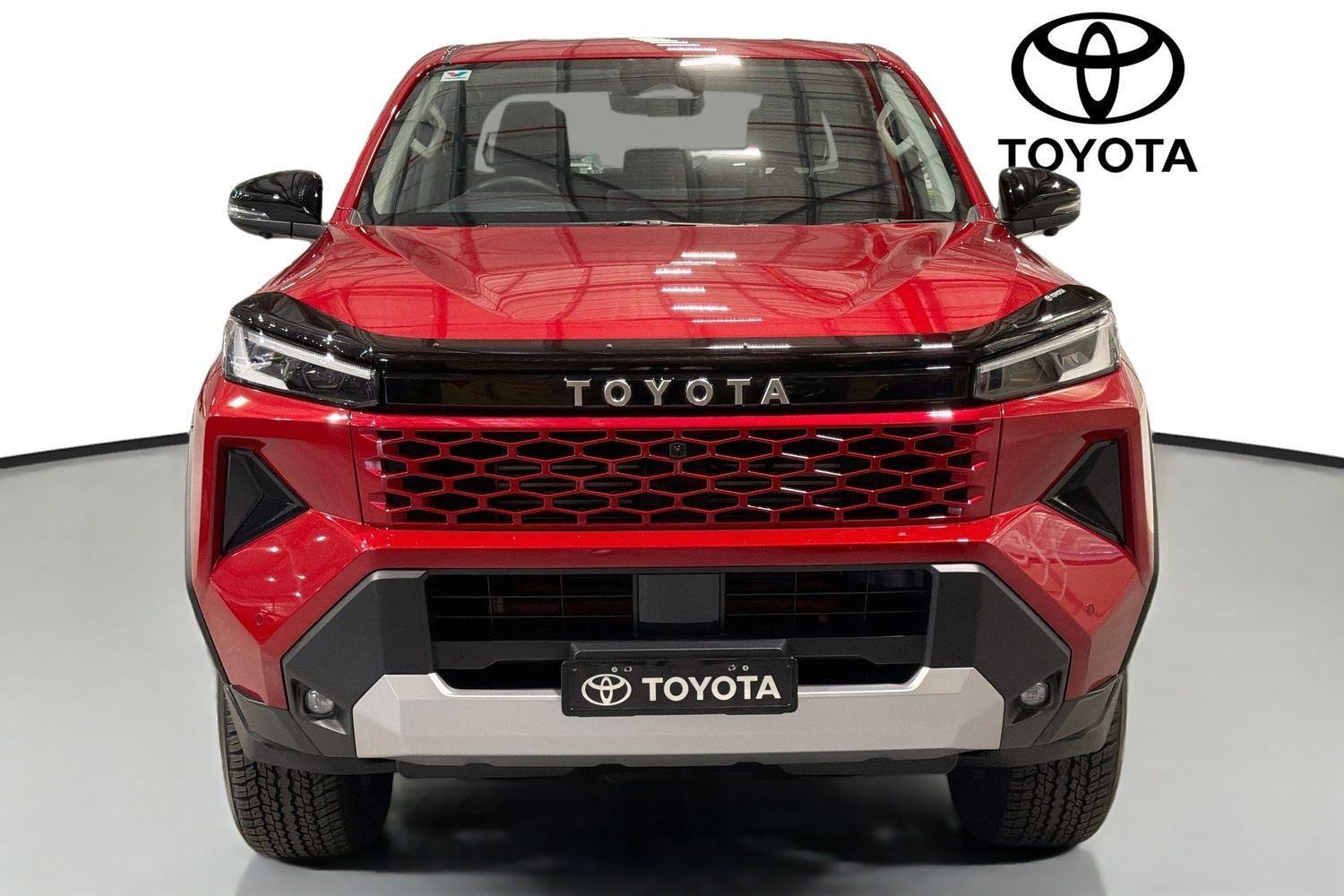 2025 Toyota Hilux SR5 in Red