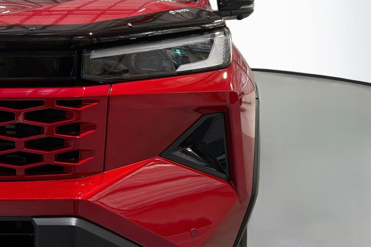 2025 Toyota Hilux SR5 in Red