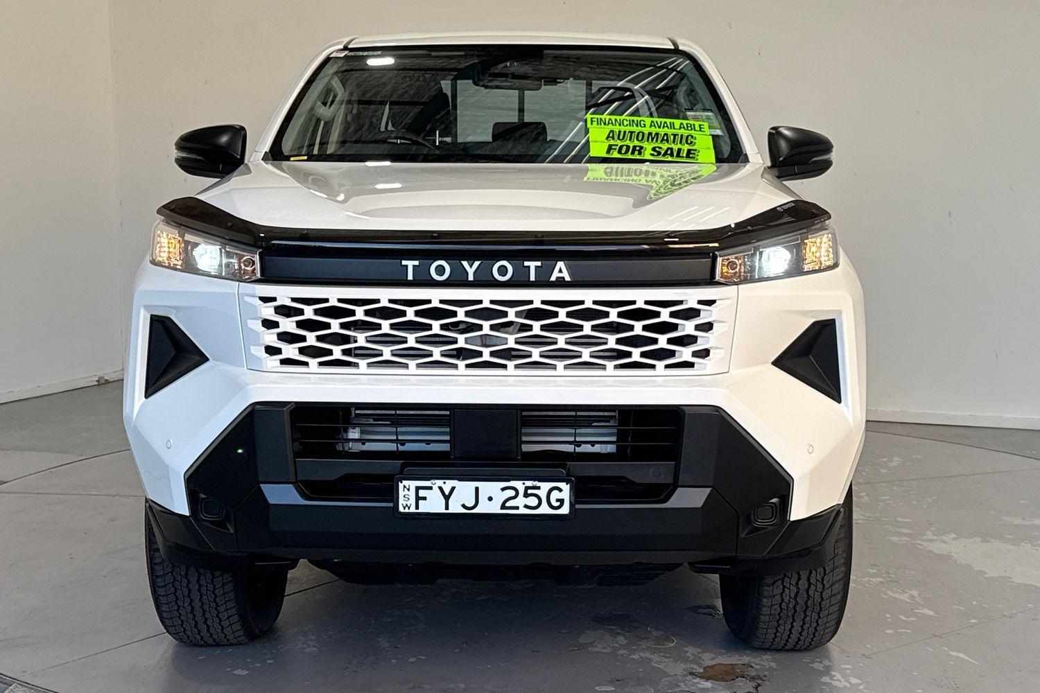 2025 Toyota Hilux Workmate in White