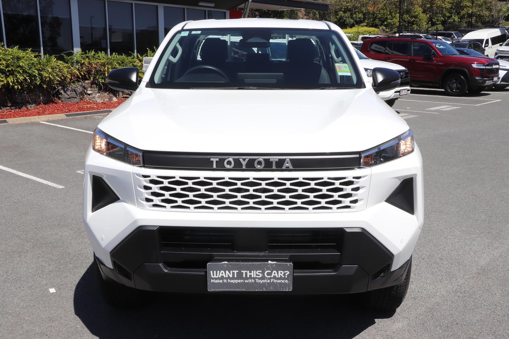 2025 Toyota Hilux Workmate in White