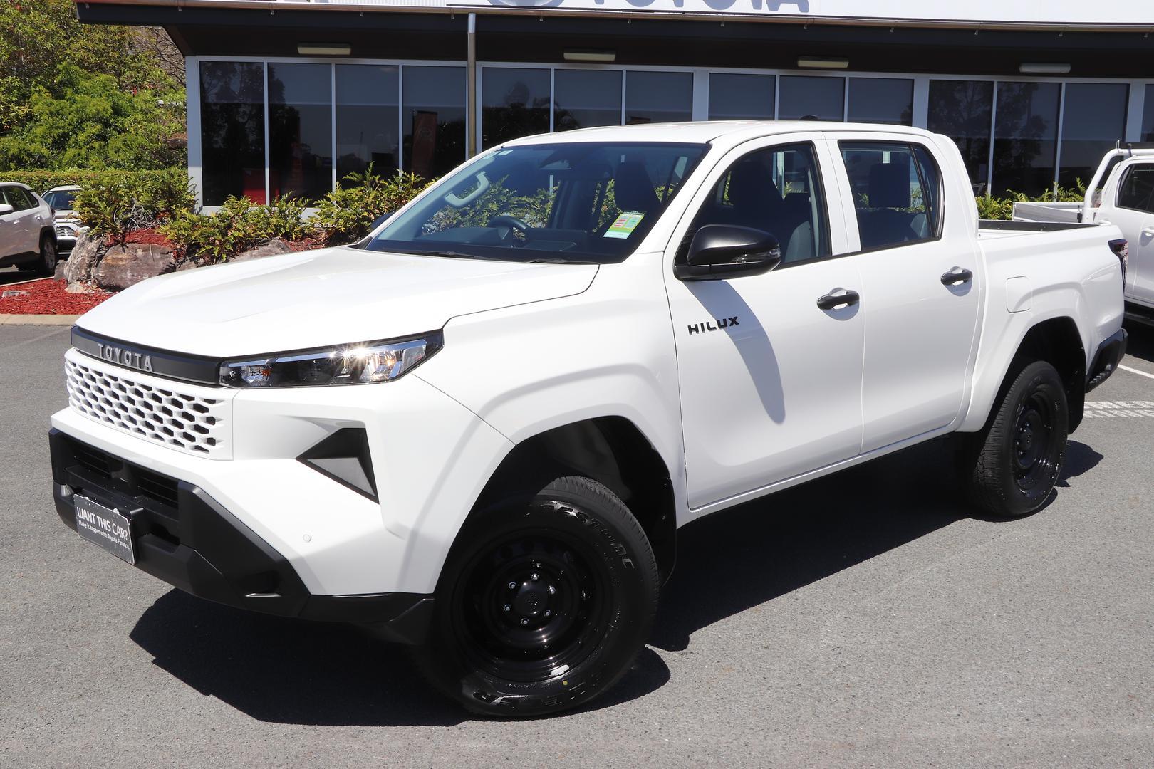 2025 Toyota Hilux Workmate in White