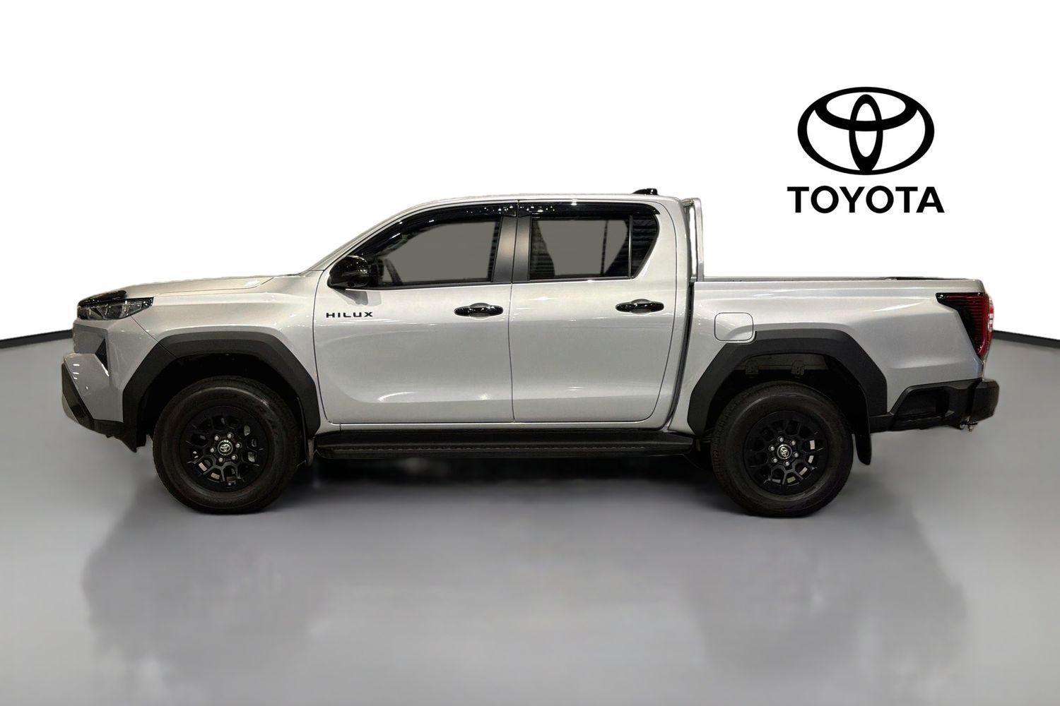 2025 Toyota Hilux SR in Silver