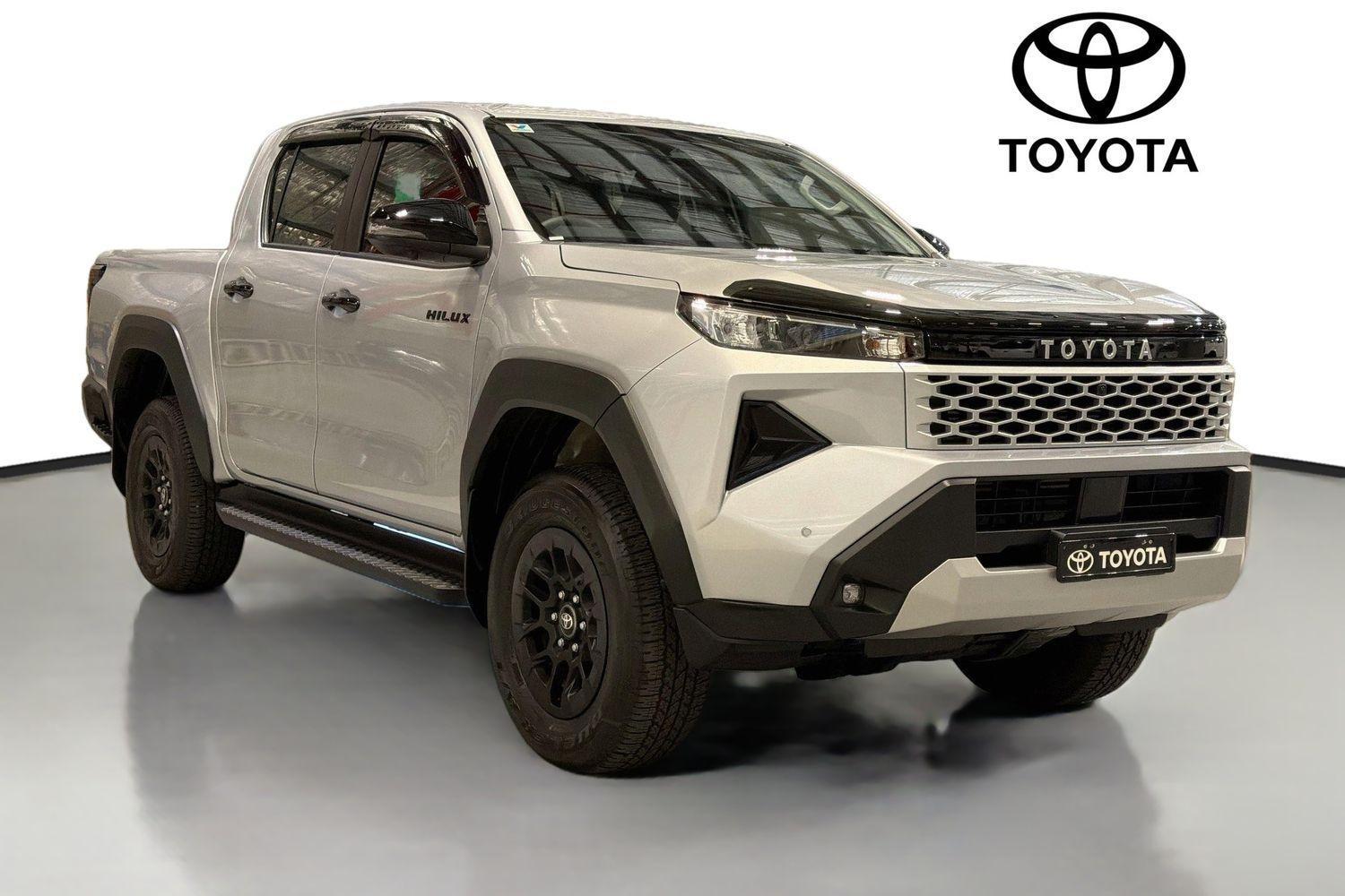 2025 Toyota Hilux SR in Silver