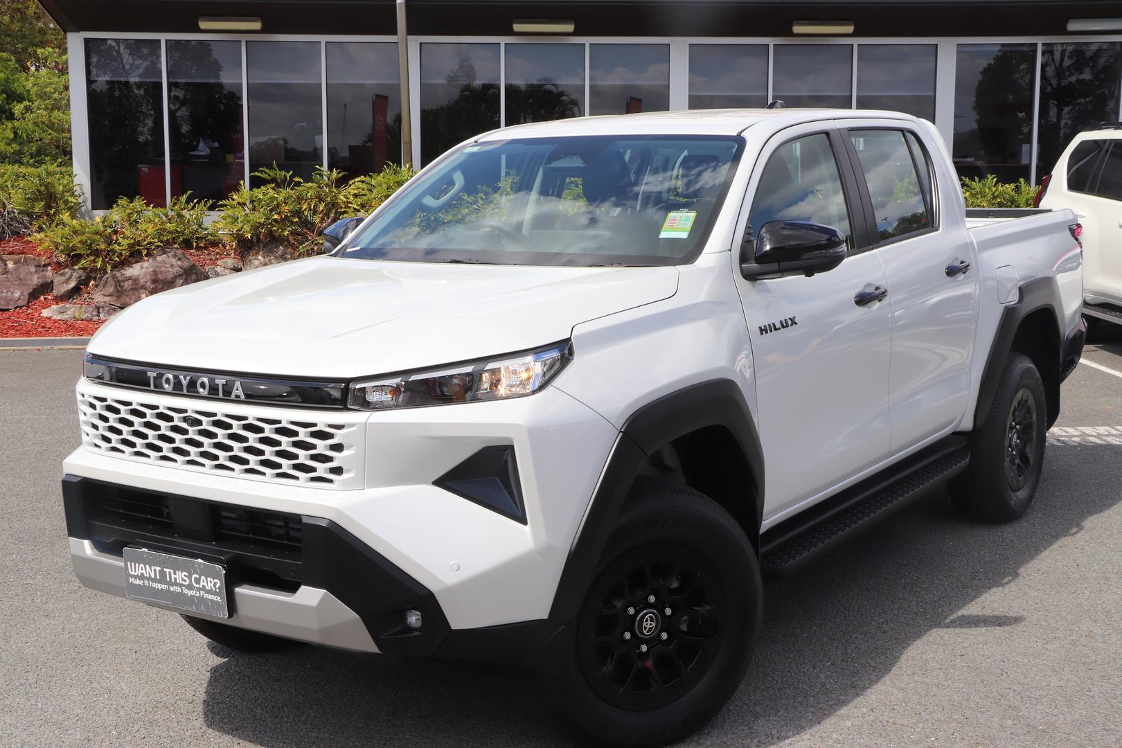 2025 Toyota Hilux SR in White