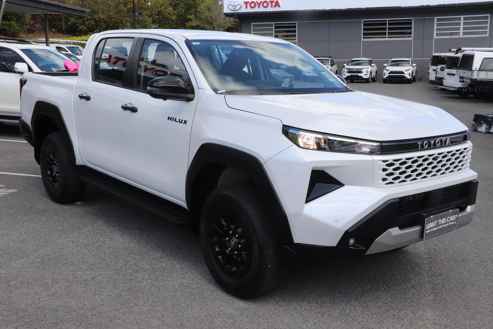 2025 Toyota Hilux SR in White