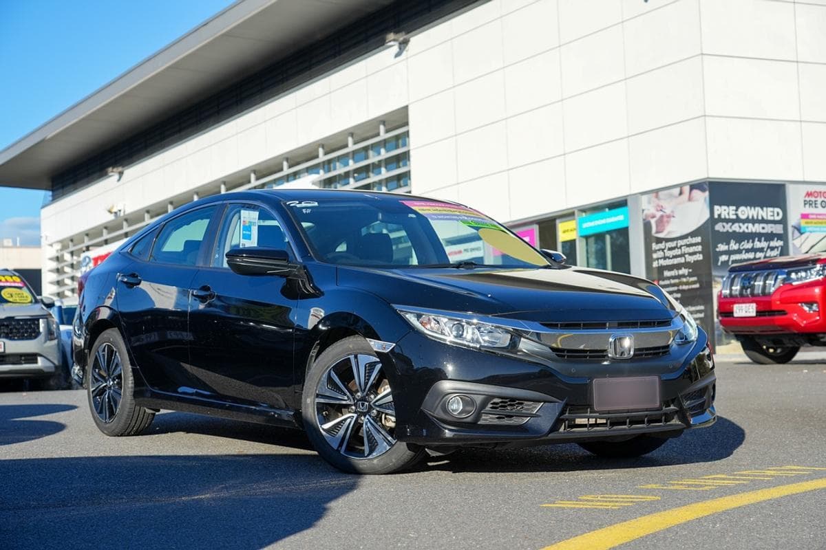 2018 Honda Civic VTi-L in Black