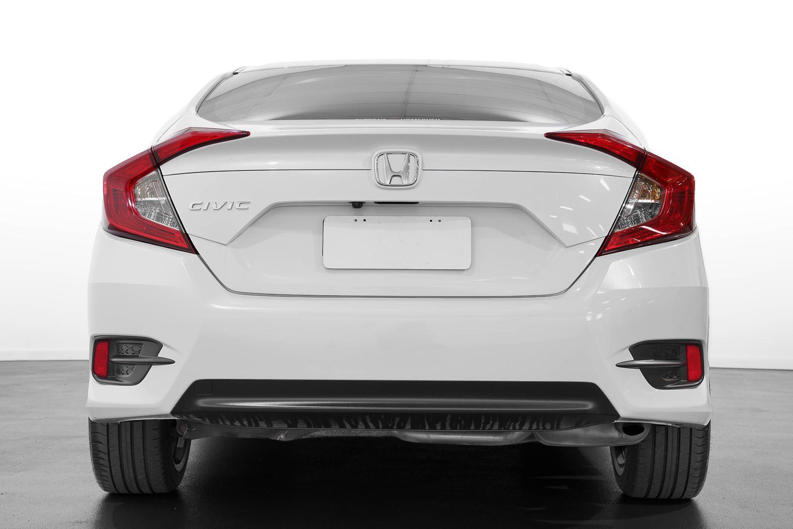 2019 Honda Civic VTi in White