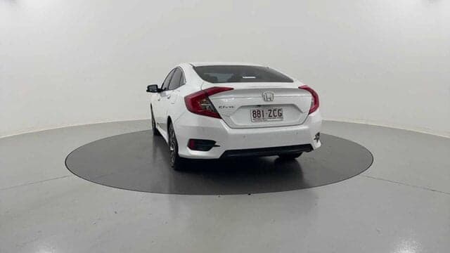 2016 Honda Civic VTi-S in White