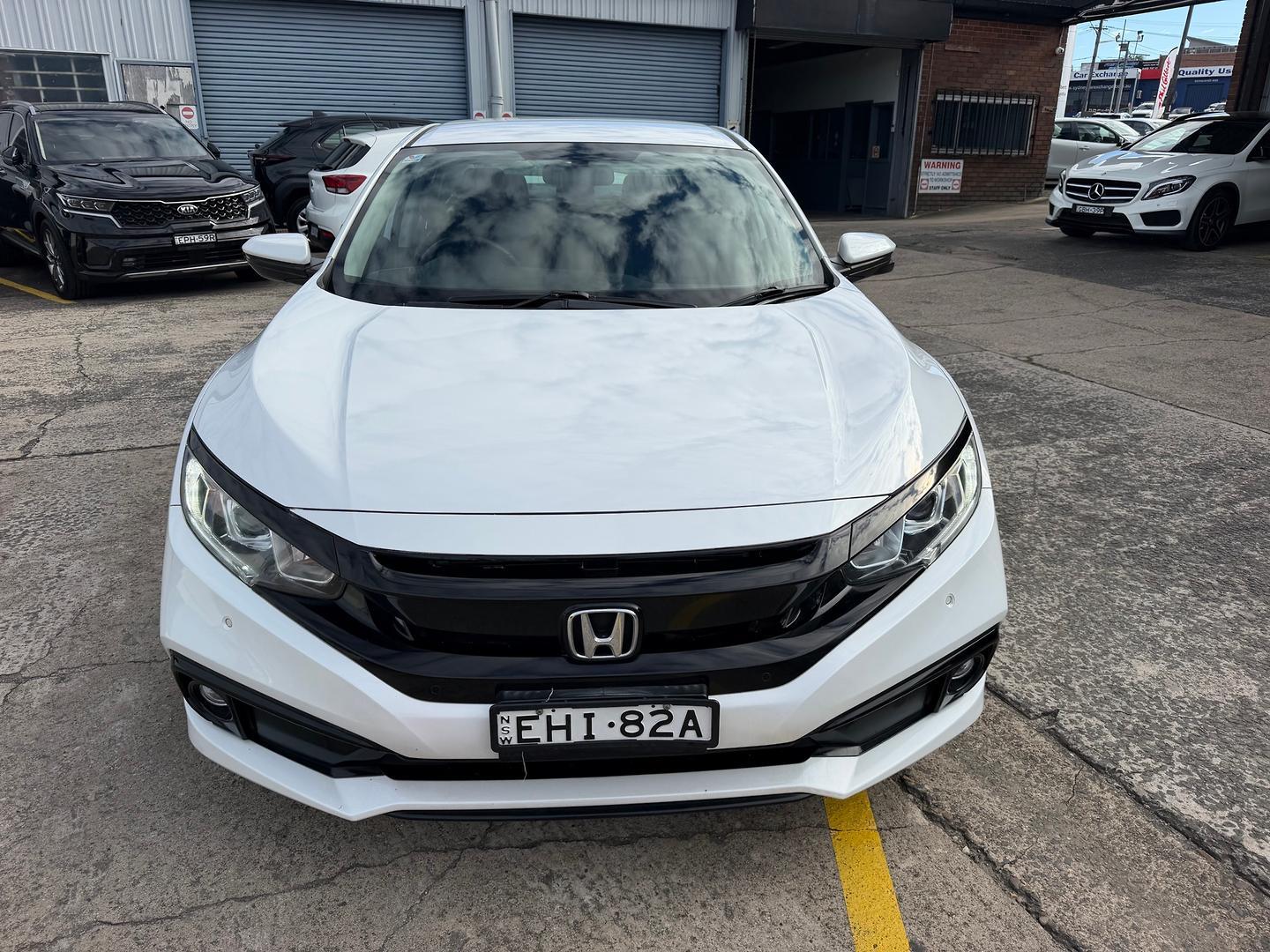 2020 Honda Civic VTi-S in White