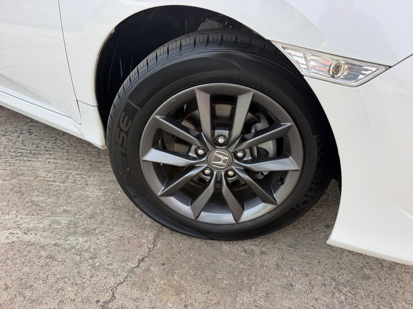 2020 Honda Civic VTi-S in White