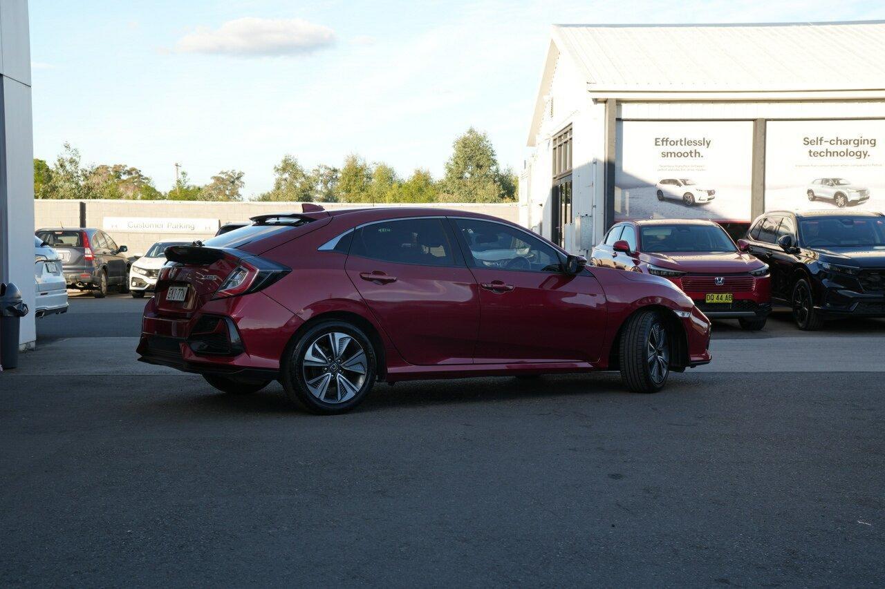 2020 Honda Civic VTi-L in Ignite Red