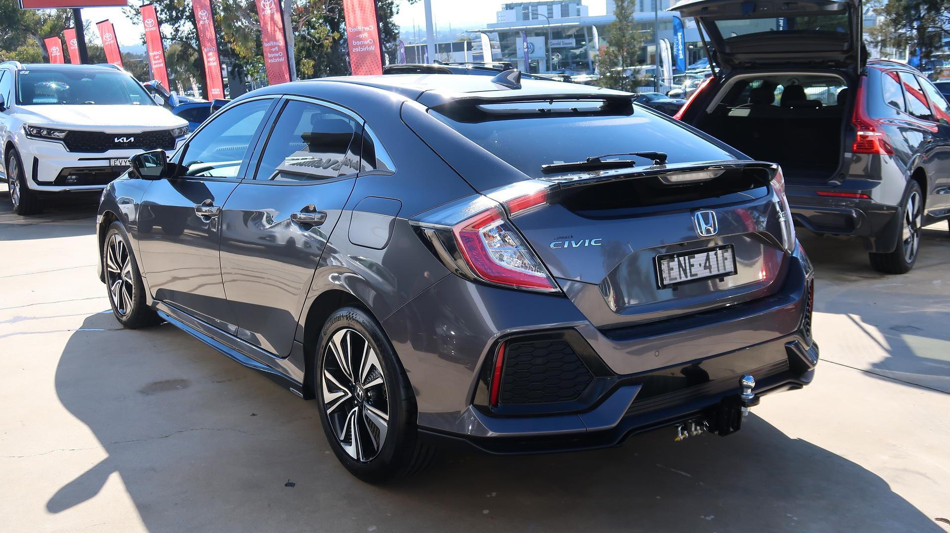 2018 Honda Civic VTi-LX in Grey