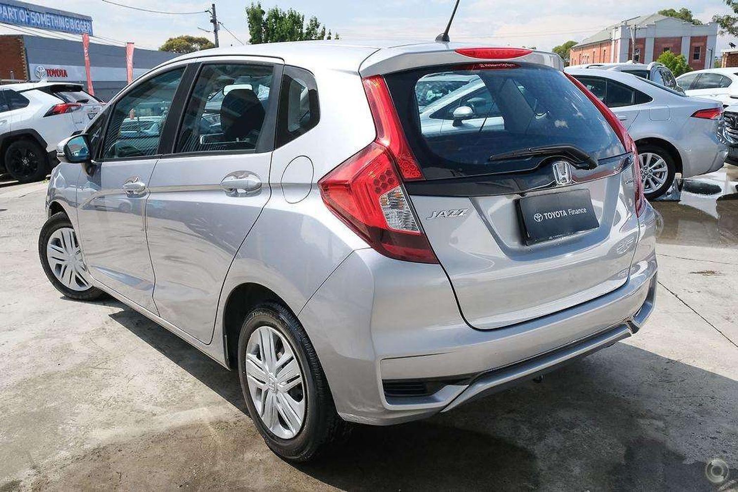 2018 Honda Jazz VTi in Silver