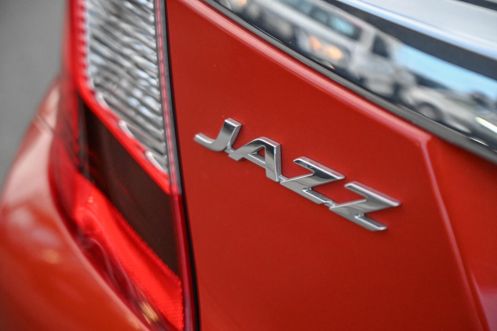 2018 Honda Jazz VTi-S in Orange