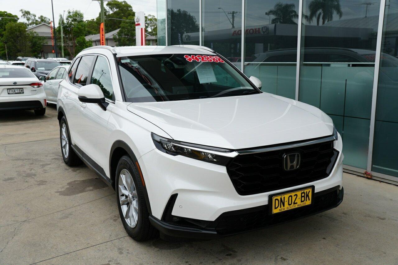 2024 Honda CR-V VTi L in Platinum White