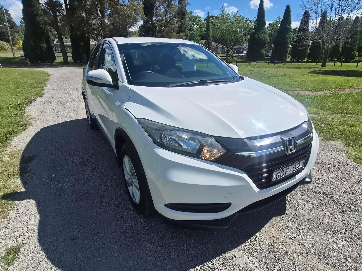 2017 Honda HR-V VTi in White