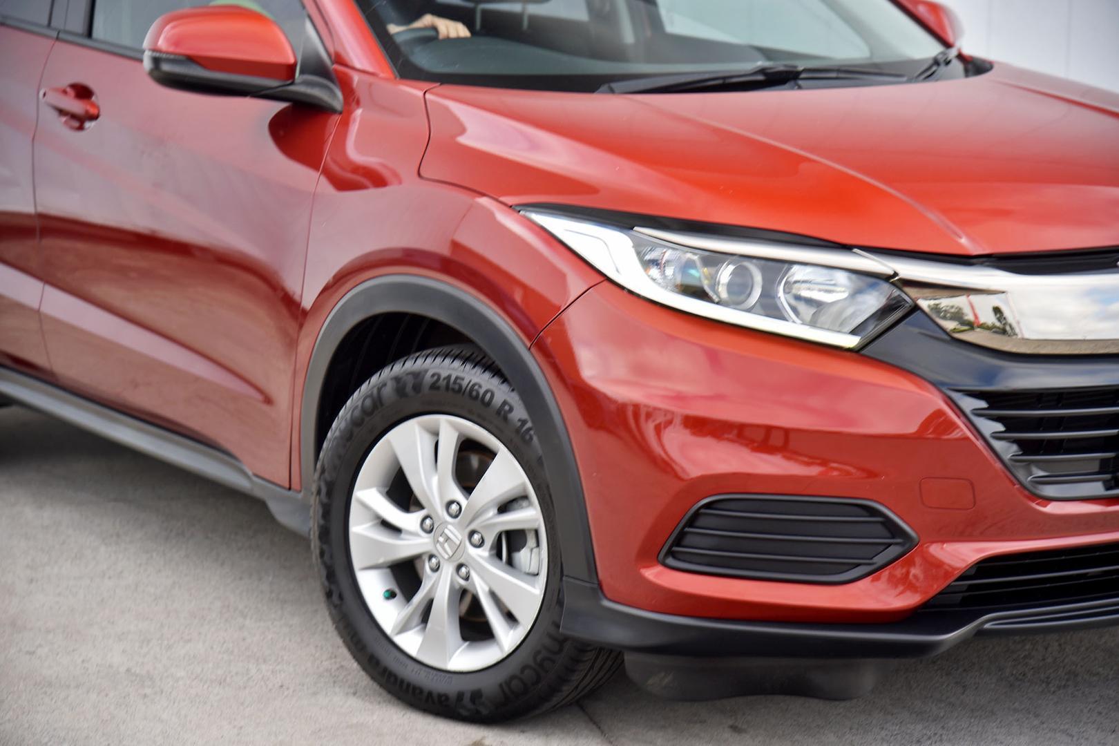 2019 Honda HR-V VTi in Burgundy