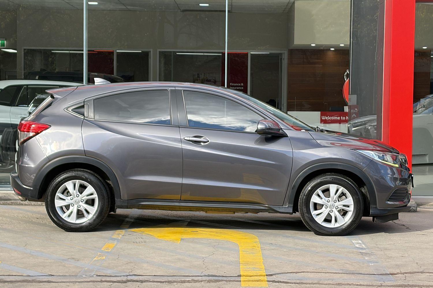 2019 Honda HR-V VTi in Grey