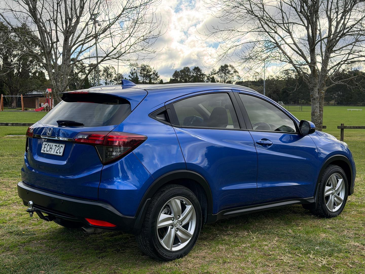 2019 Honda HR-V +LUXE in Brilliant Sporty Blue
