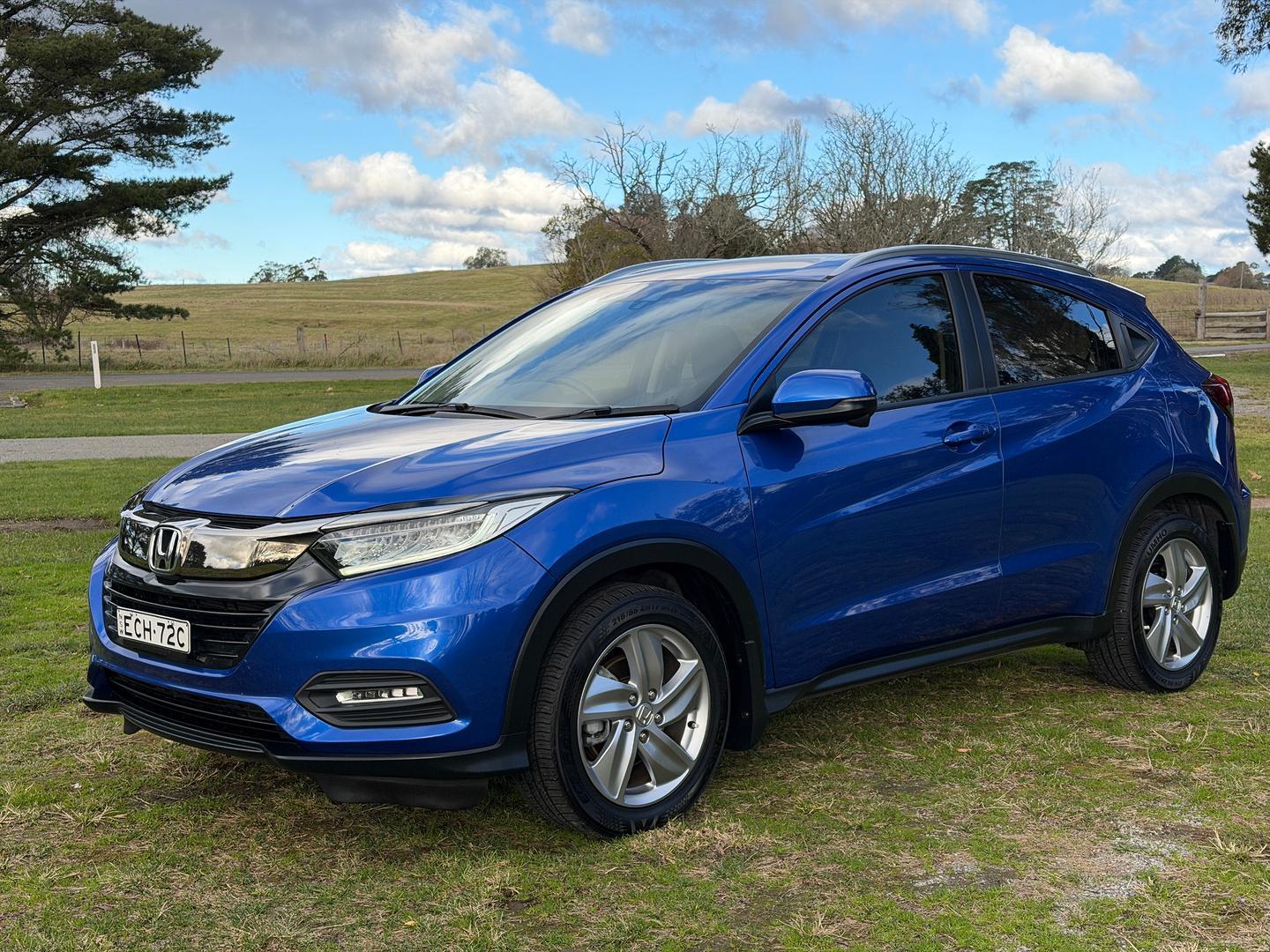 2019 Honda HR-V +LUXE in Brilliant Sporty Blue