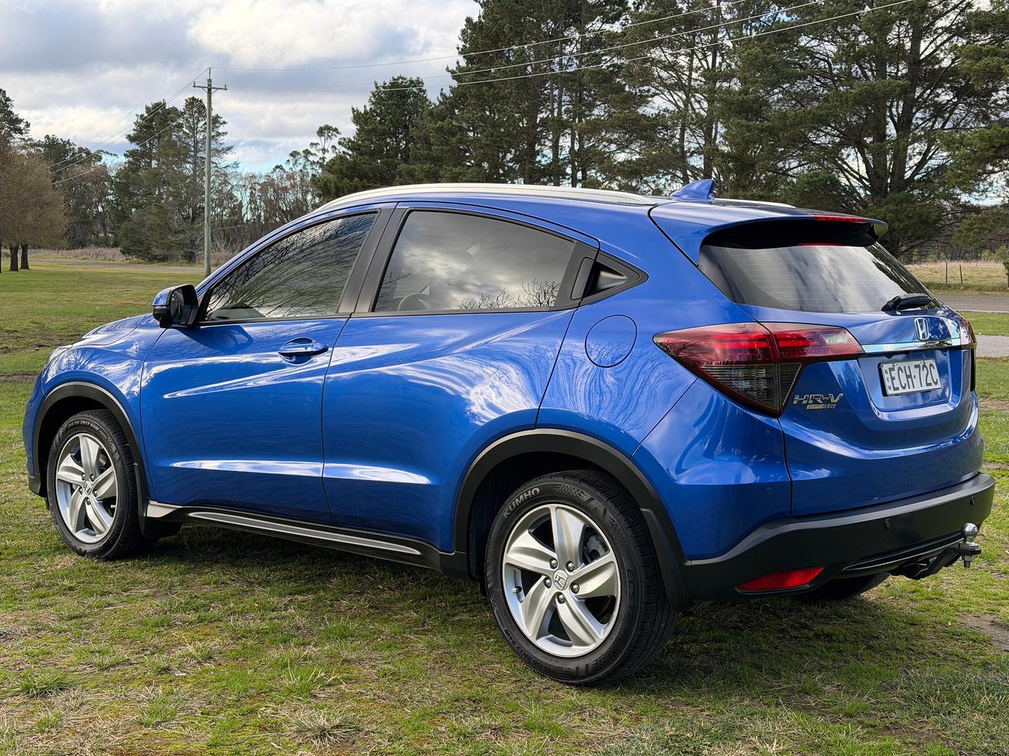 2019 Honda HR-V +LUXE in Brilliant Sporty Blue
