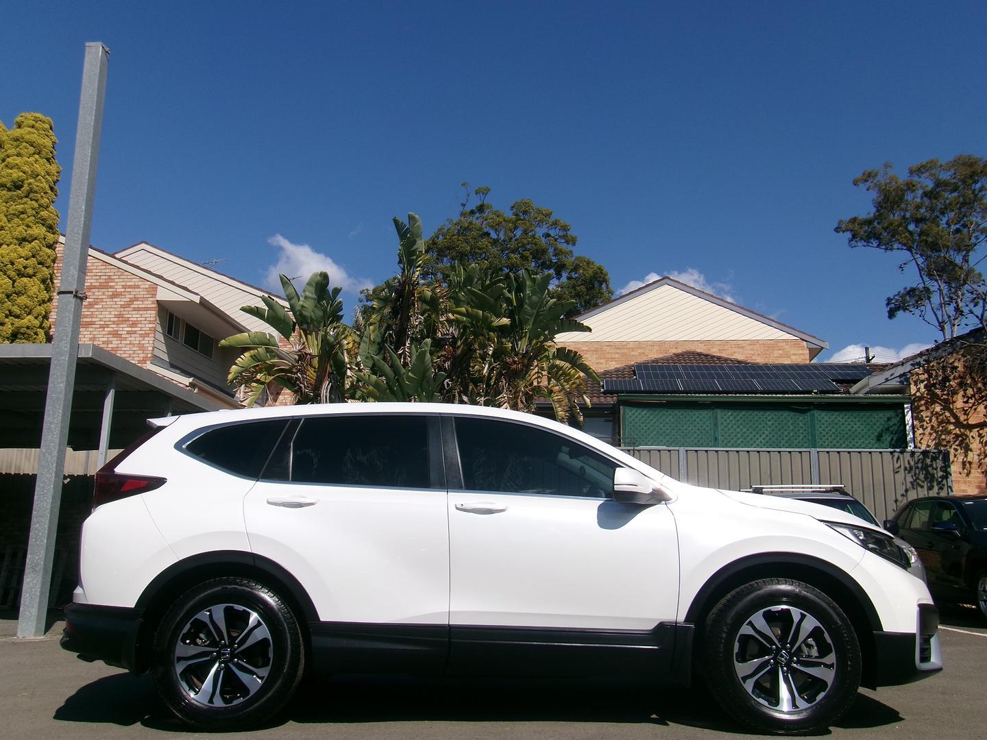 2020 Honda CR-V Vi in White