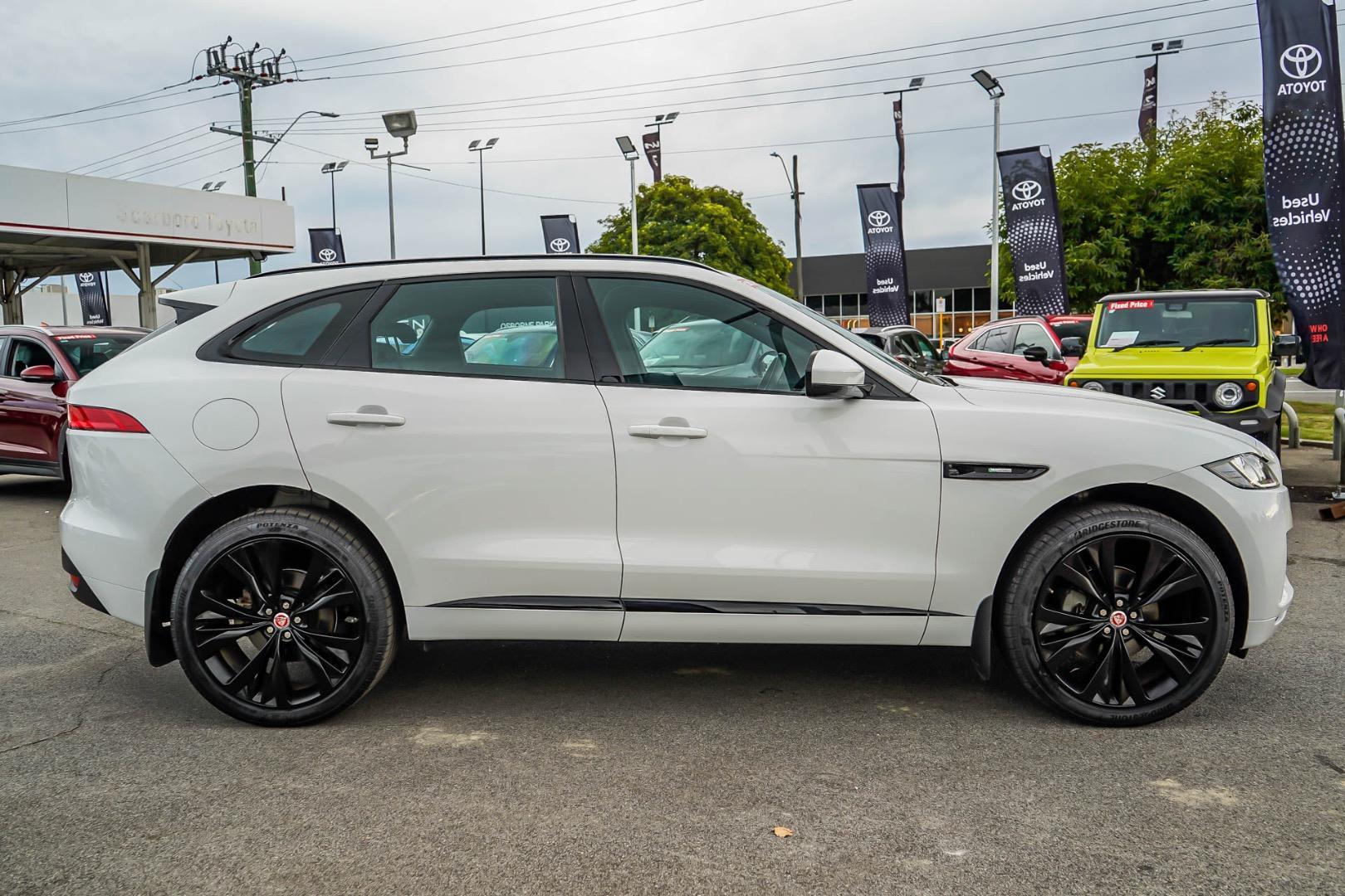 2016 Jaguar F-PACE 20d R-Sport in White