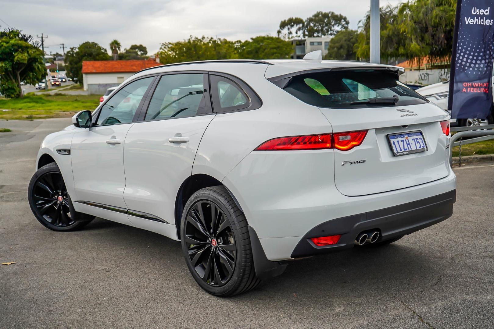 2016 Jaguar F-PACE 20d R-Sport in White