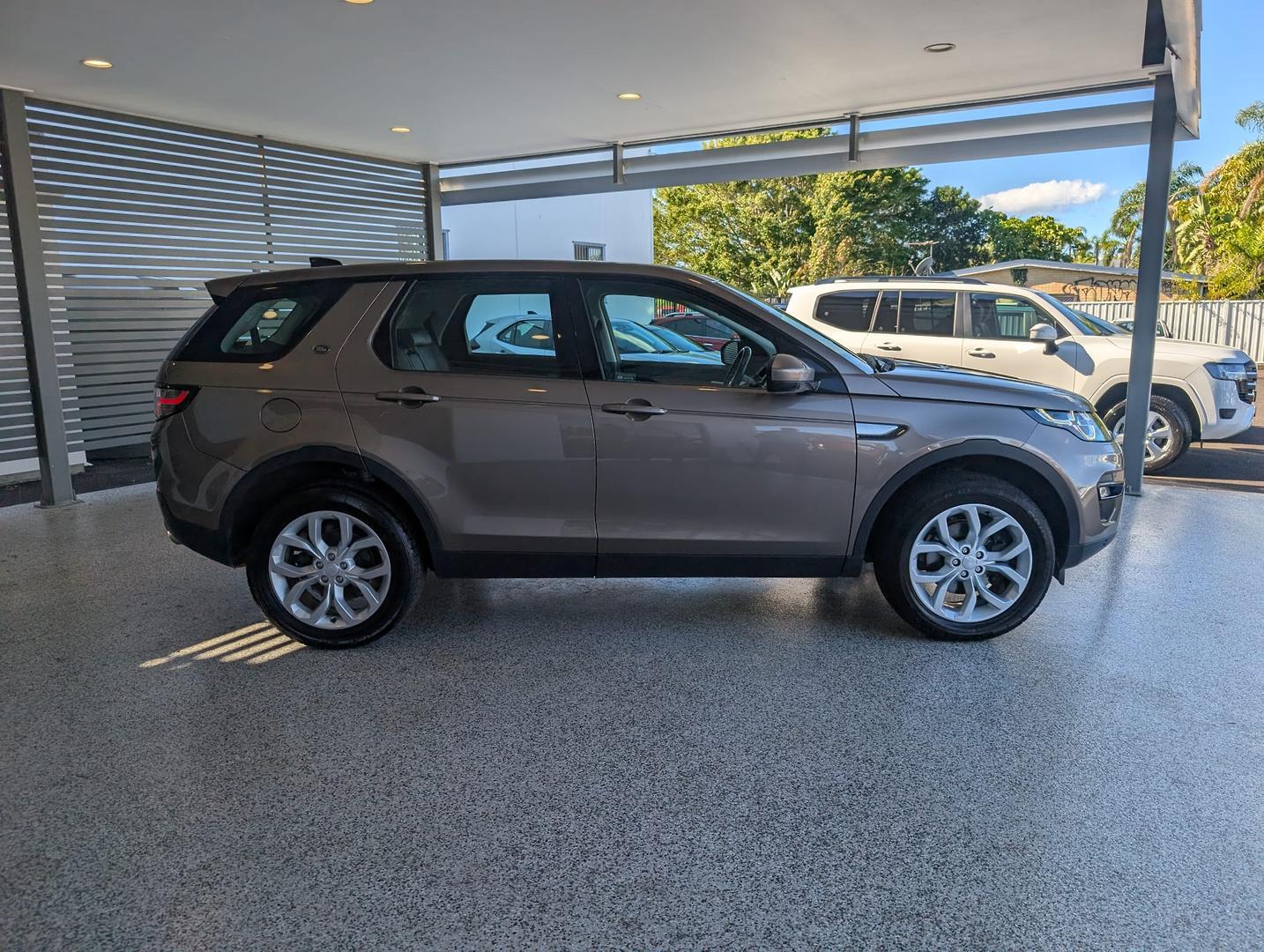 2017 Land Rover Discovery Sport TD4 180 HSE in Other