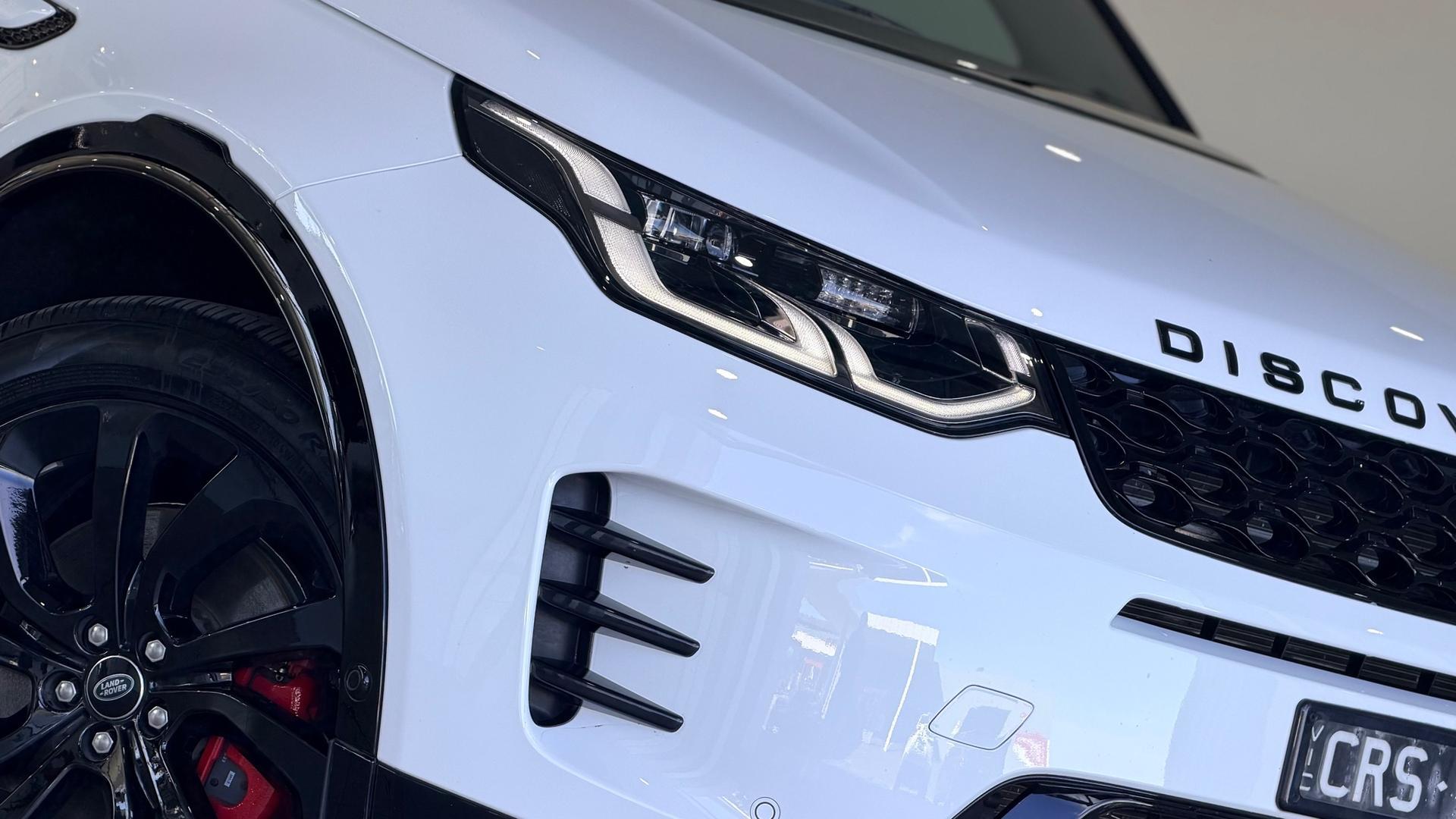 2024 Land Rover Discovery Sport P250 Dynamic SE in White