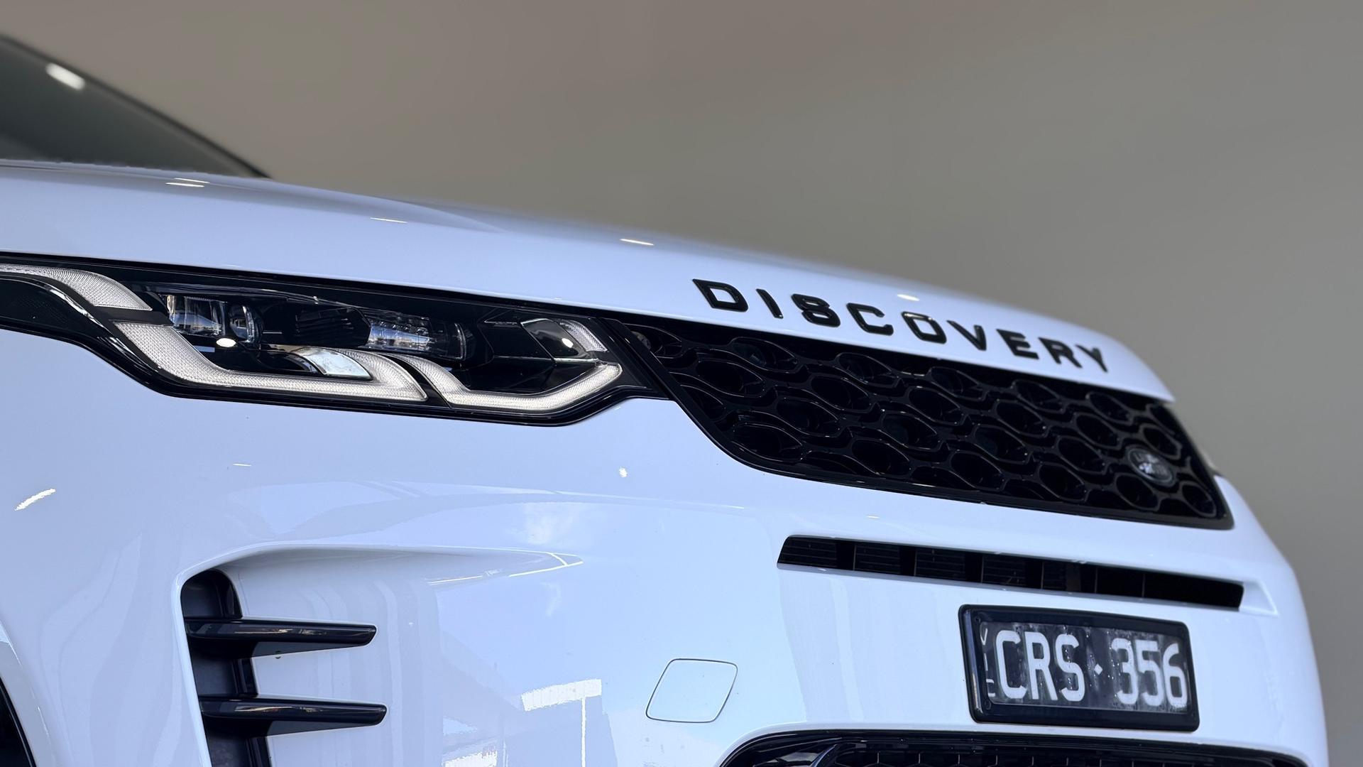 2024 Land Rover Discovery Sport P250 Dynamic SE in White