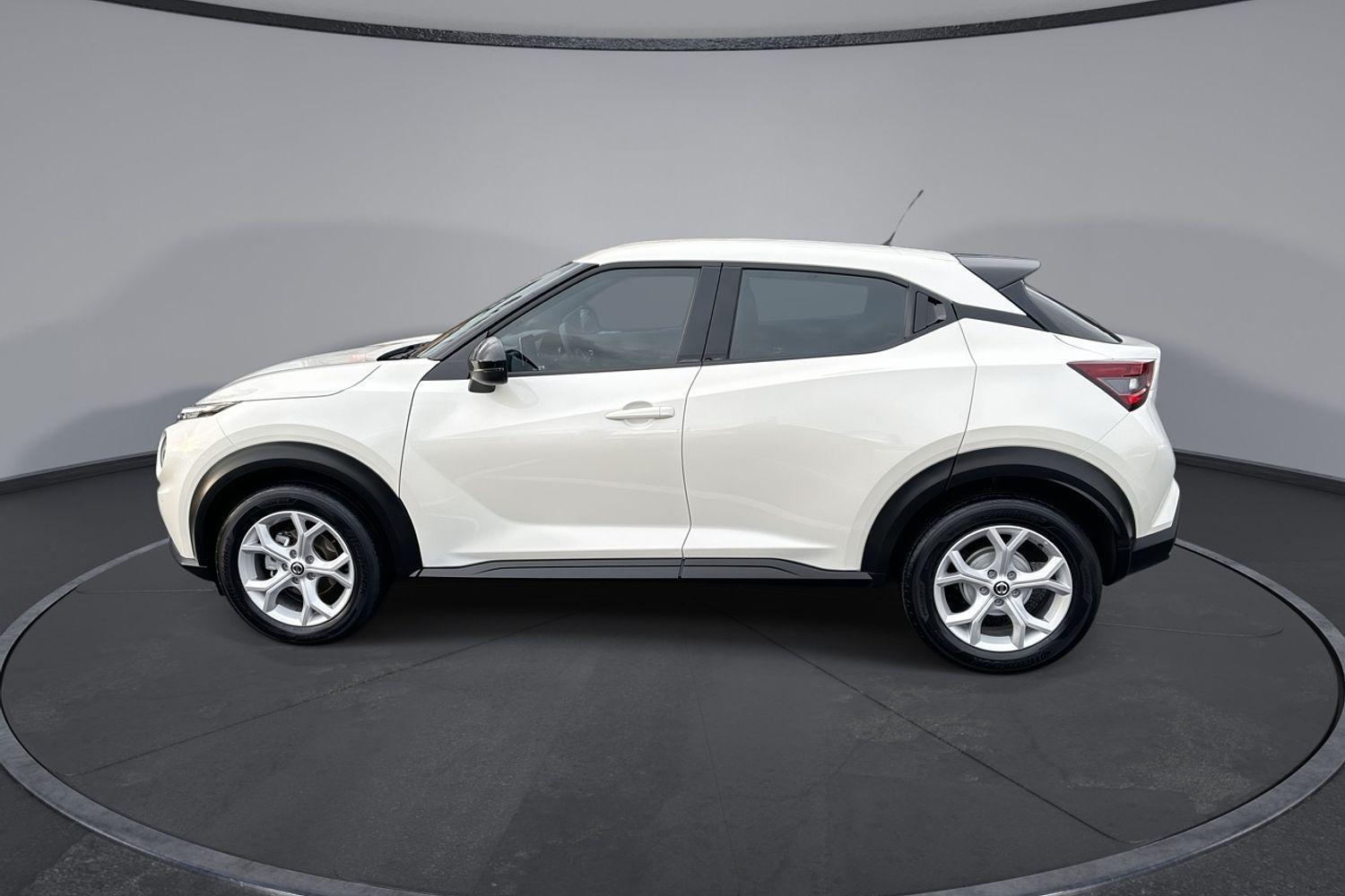 2021 Nissan JUKE ST+ in Pearl White