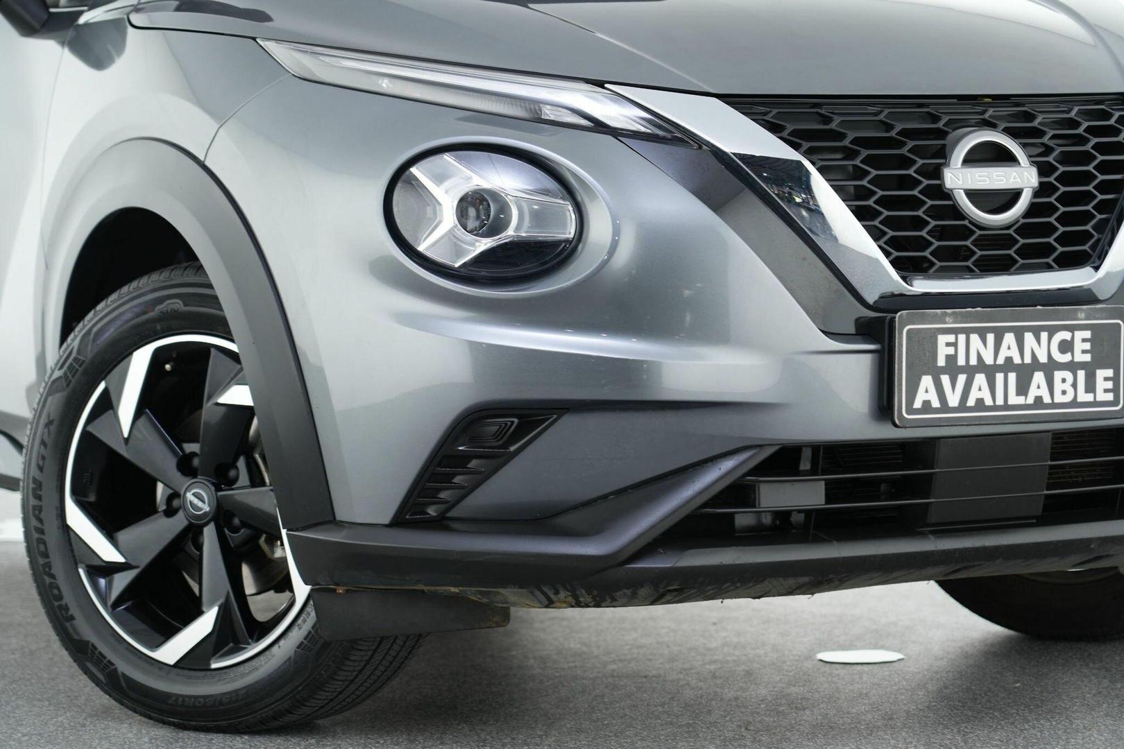 2023 Nissan JUKE ST in Grey
