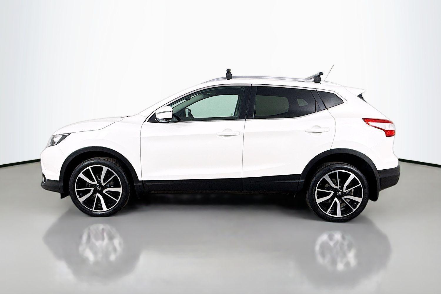 2017 Nissan QASHQAI Ti in White