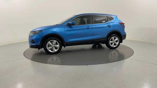 2018 Nissan QASHQAI ST in Blue