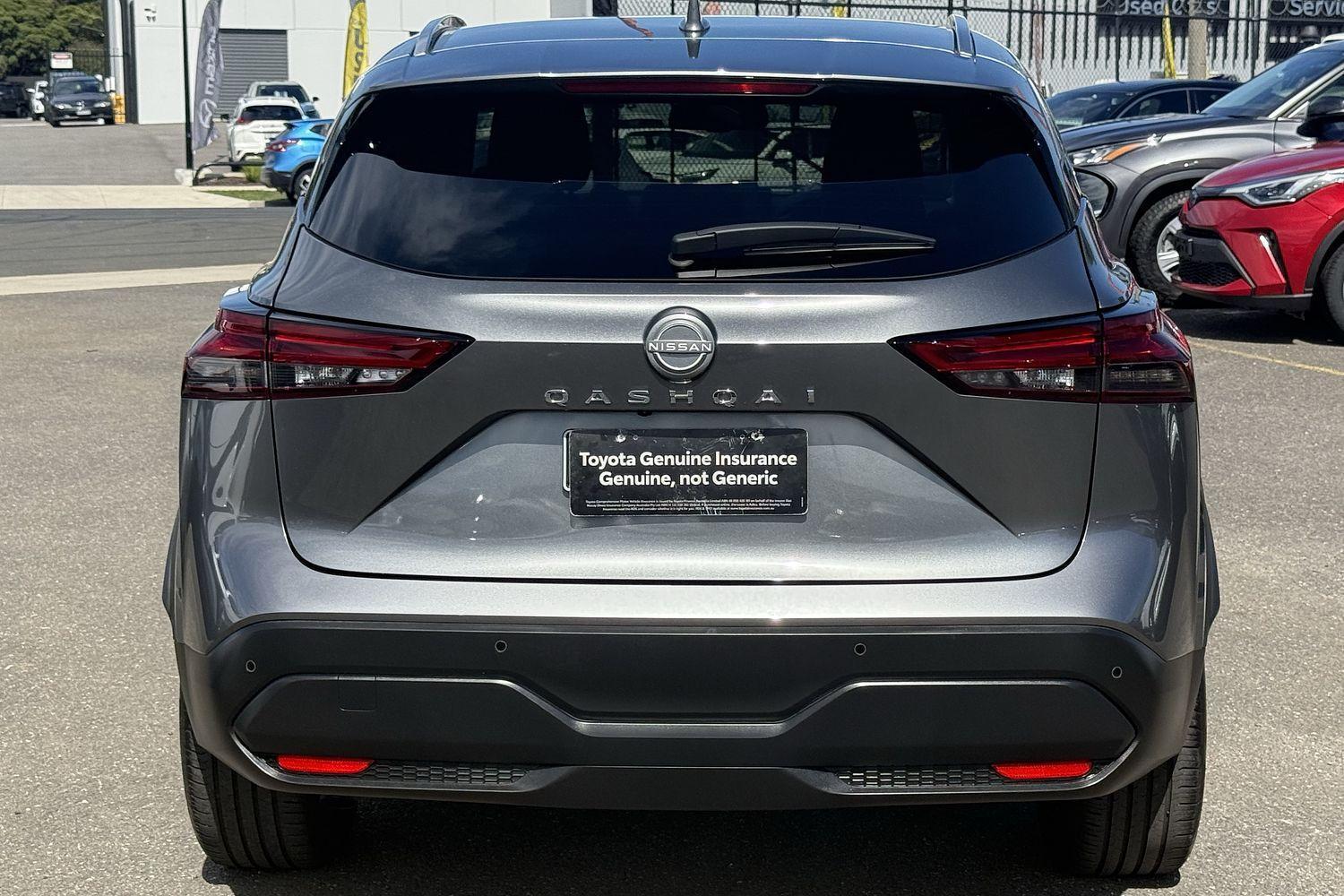 2022 Nissan QASHQAI ST-L in Grey